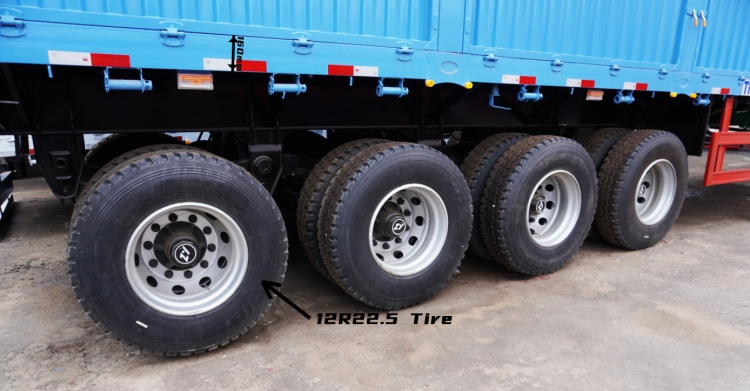 4 Axle 60 Tons Fence Semi Truck Livestock Trailer for Sale in Mauritius