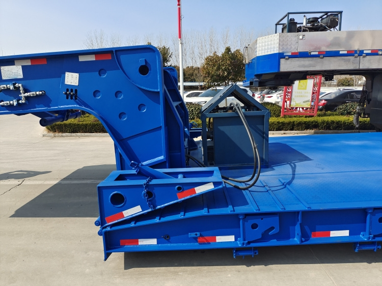3 Line 6 Axle Detachable Lowboy Gooseneck Trailer for Sale in Mauritius