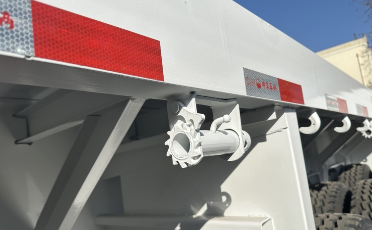 Tri Axle Trailer for Sale in Mauritius | 3 Axle Flatbed Semi Trailer for Sale | CIMC Vehicles