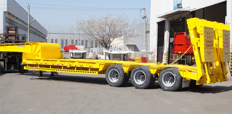 60 Tons Low Bed Trailer for Sale in Mauritius | Semi Low Bed Trailers 3 Axles | CIMC Trailers China