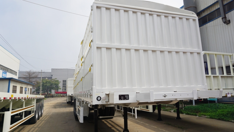 China Livestock Fence Semi Trailer for Sale in Mauritius | Livestock Trailer | CIMC Vehicles