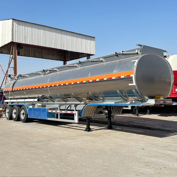 CIMC Fuel Tanker Trailer